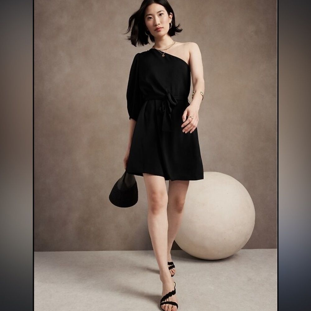 NWT BANANA REPUBLIC SIZE M one shoulder satin mini black dress waist tied